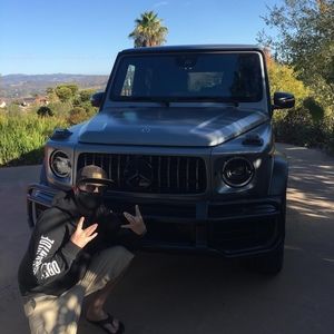 Meet your Posher, Aaron